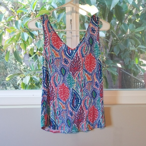 Lilly Pulitzer Tops - Lilly Pulitzer stretchy tank